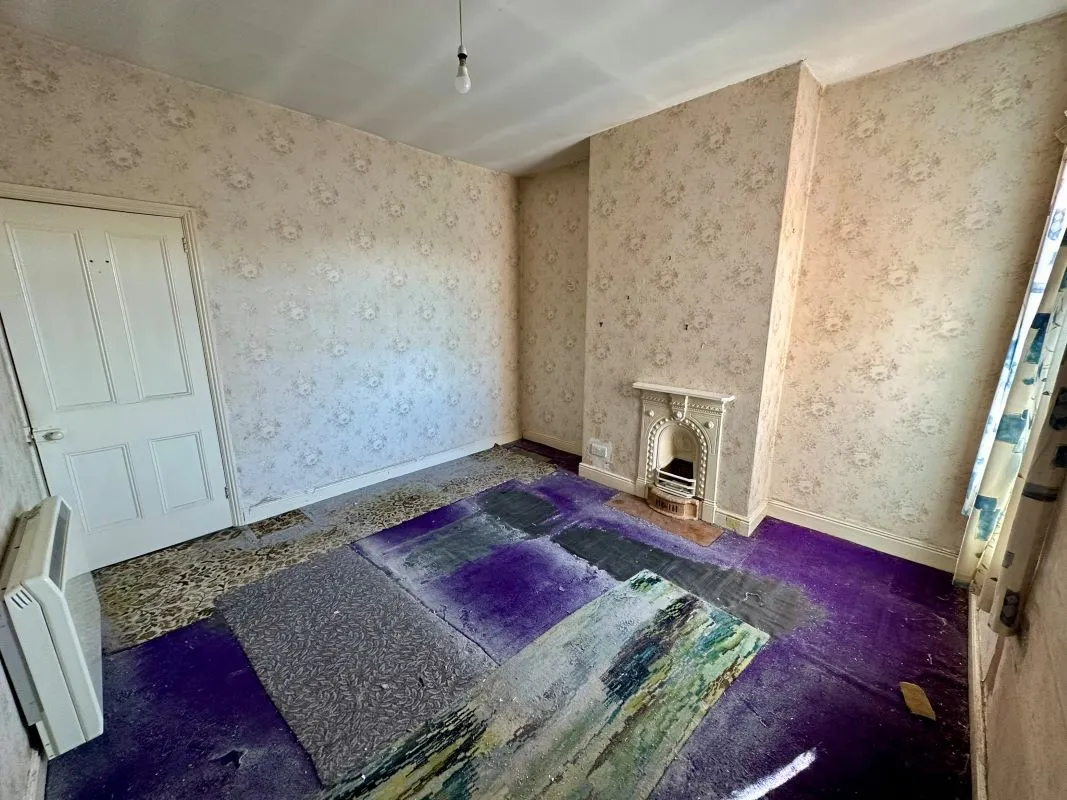 Stoke-On-Trent, Staffordshire, ST4 3LB - Online Auctions