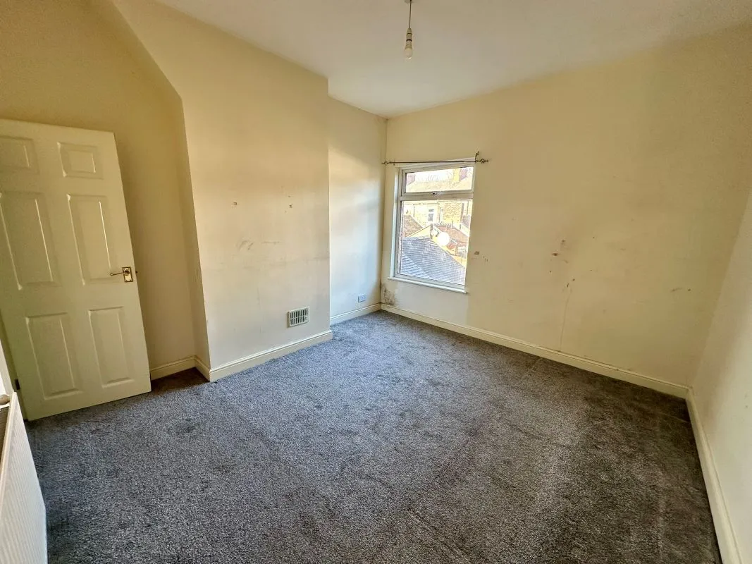 Stoke-On-Trent, Staffordshire, ST1 4BZ - Online Auctions