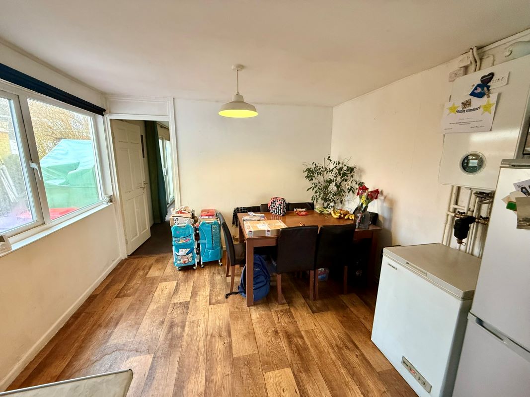 Sutton Hill, Telford, Shropshire, TF7 4AG - Online Auctions