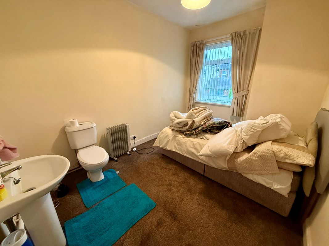 Stoke-On-Trent, Staffordshire, ST4 3BQ - Online Auctions