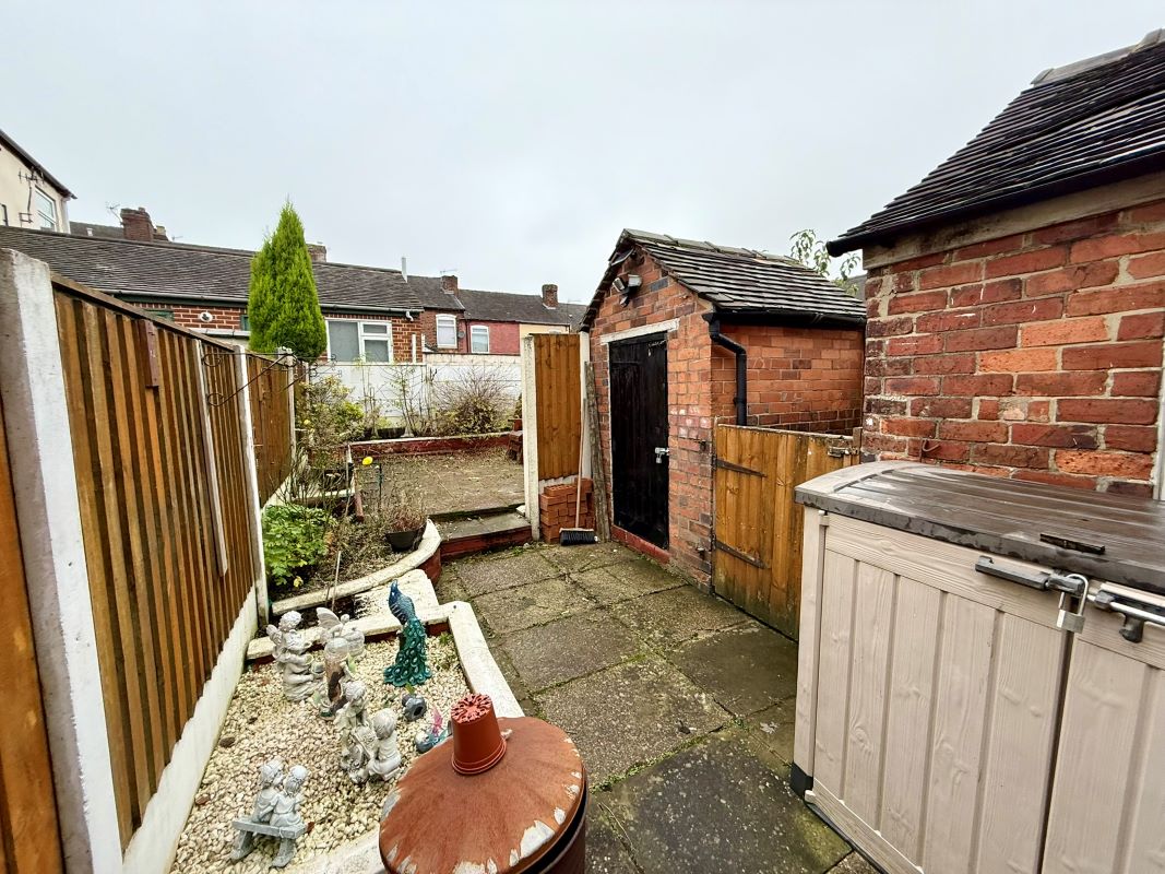 Stoke-On-Trent, Staffordshire, ST4 3BQ - Online Auctions