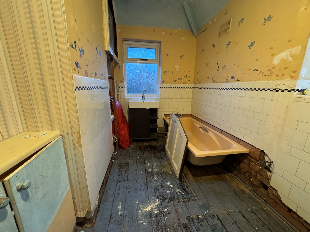 Runcorn, Cheshire, WA7 5DP - Online Auctions