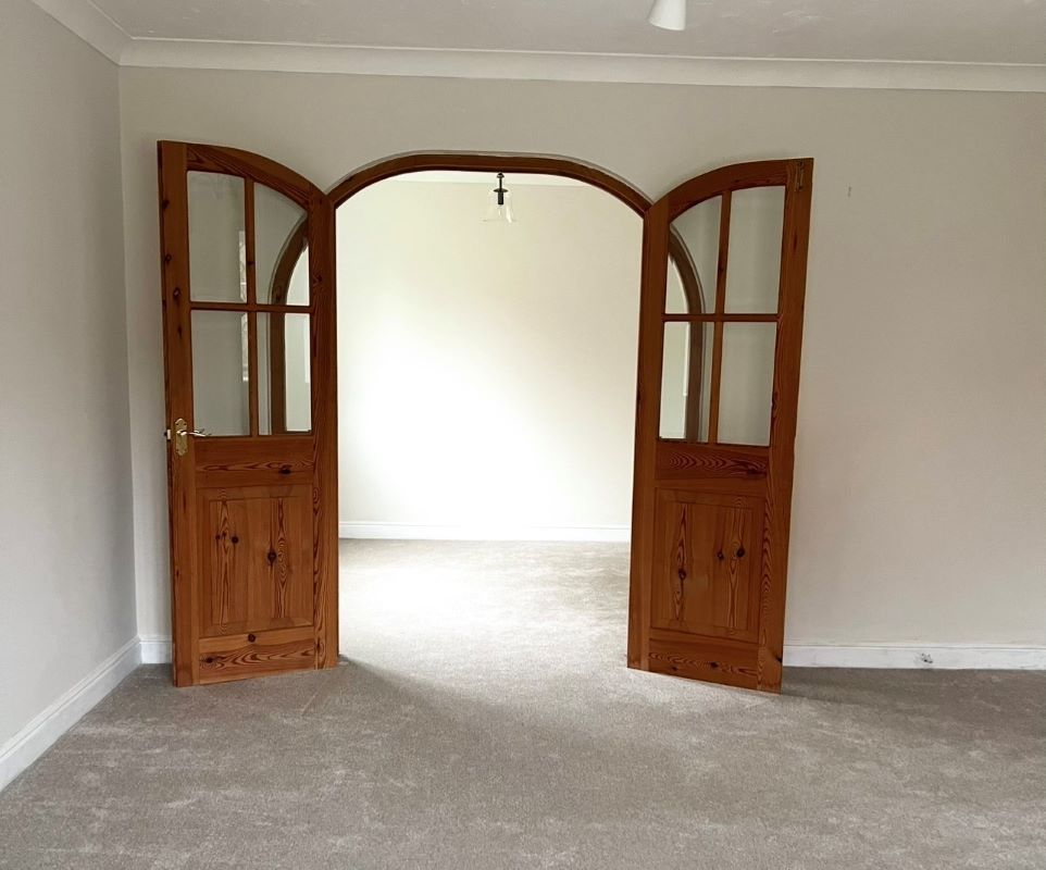Sandbach, Cheshire, CW11 1ZY - Online Auctions
