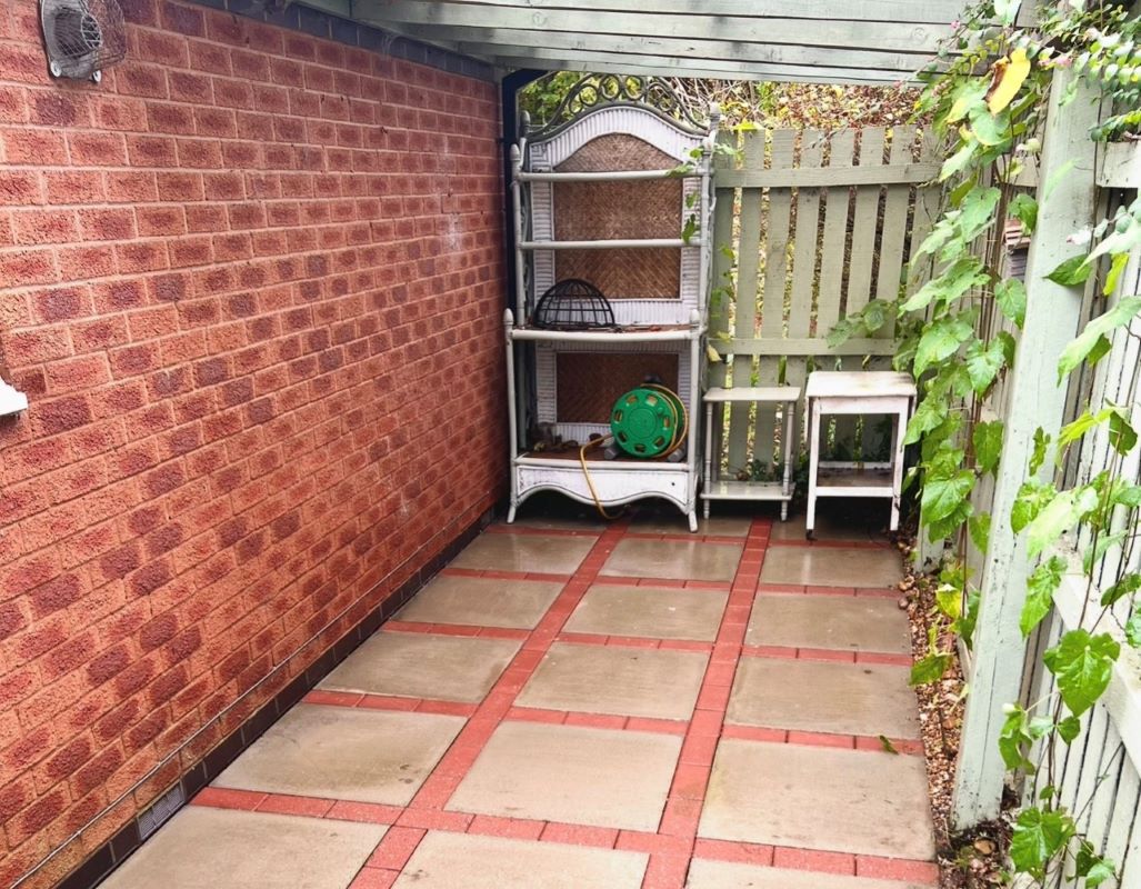 Sandbach, Cheshire, CW11 1ZY - Online Auctions