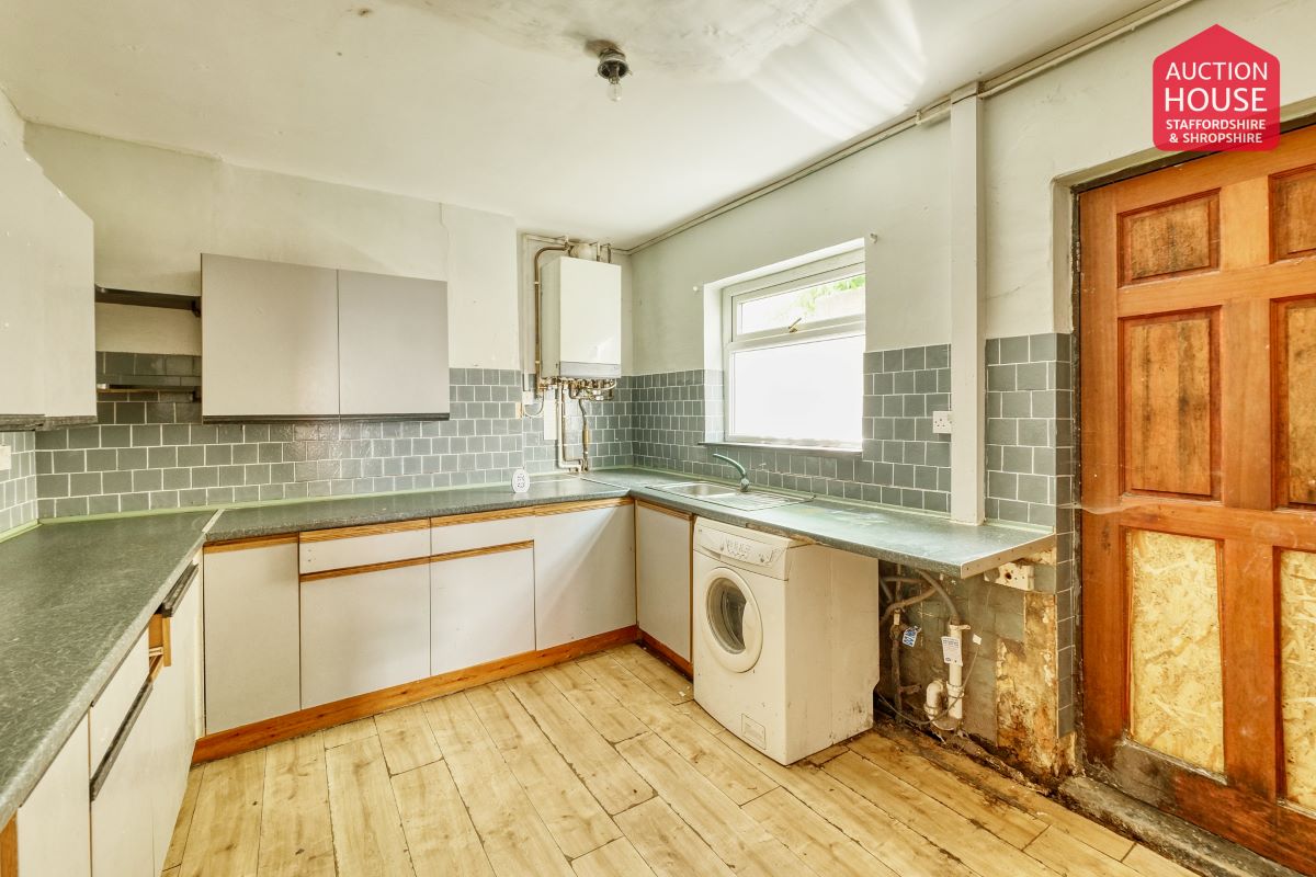 Tunstall, Stoke-On-Trent, Staffordshire, ST6 5HQ - Online Auctions
