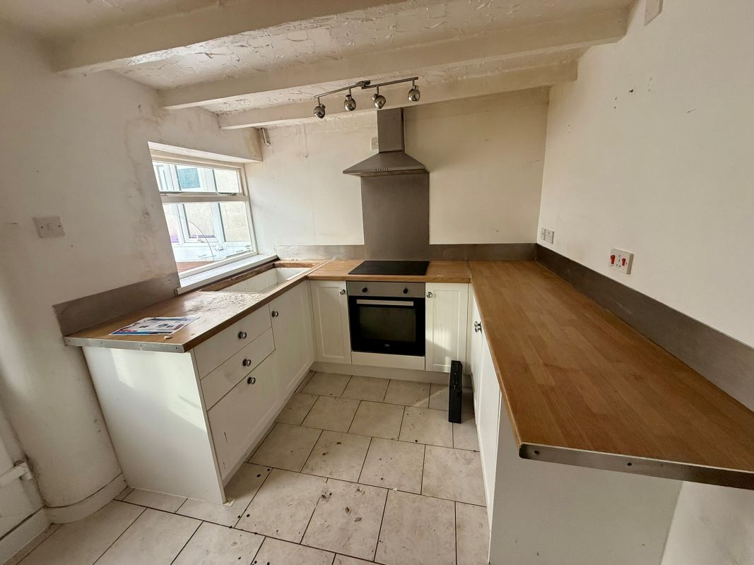 Madeley, Telford, Shropshire, TF7 5HN - Online Auctions