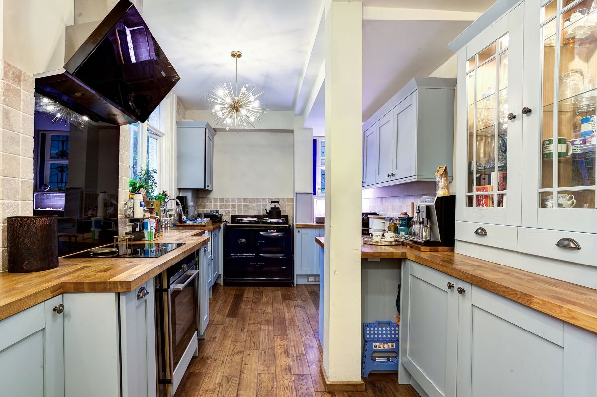 Congleton, Cheshire, CW12 1RU - Online Auctions