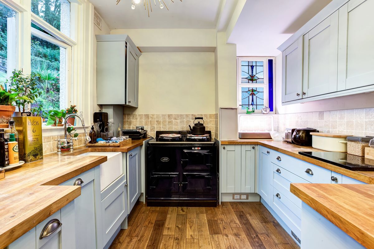 Congleton, Cheshire, CW12 1RU - Online Auctions