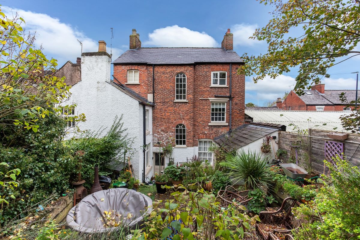 Congleton, Cheshire, CW12 1RU - Online Auctions