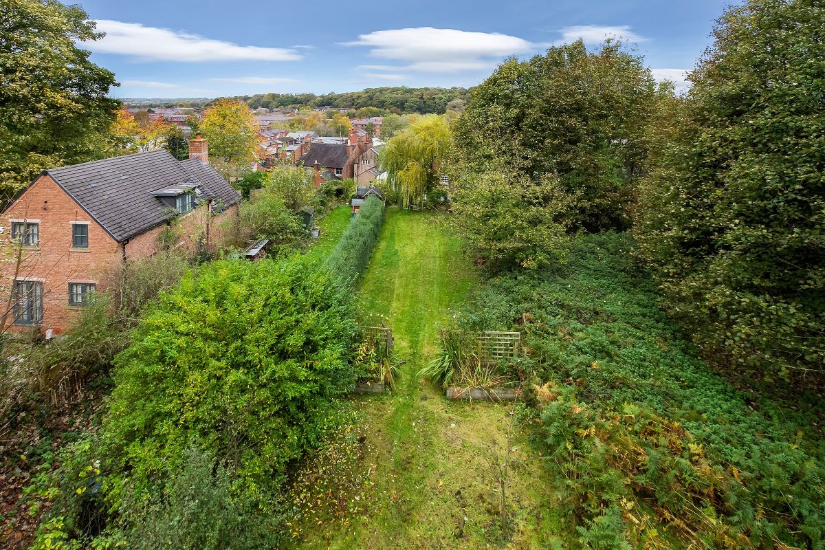 Congleton, Cheshire, CW12 1RU - Online Auctions
