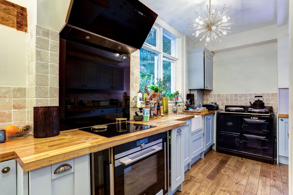 Congleton, Cheshire, CW12 1RU - Online Auctions