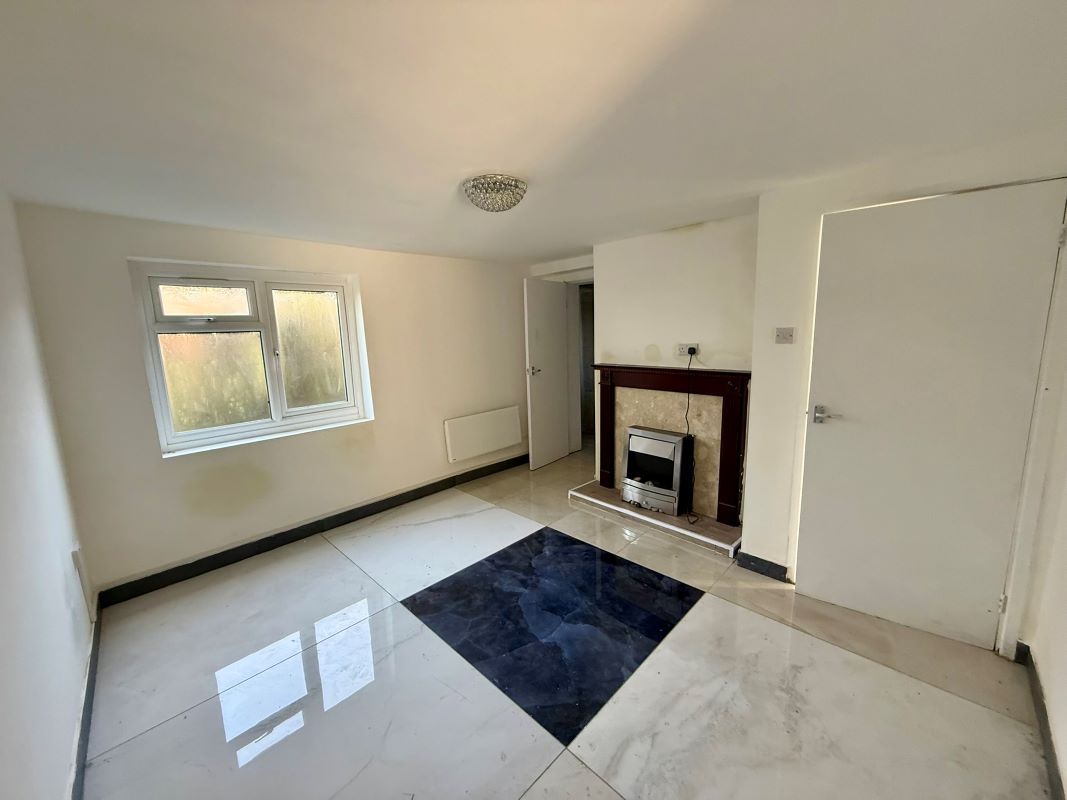 Cranberry, Stafford, Staffordshire, ST21 6SQ - Online Auctions
