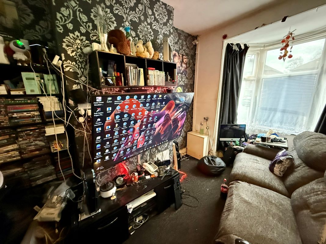 Stoke-On-Trent, Staffordshire, ST1 3JF - Online Auctions