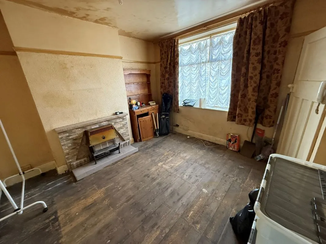 Newcastle, Staffordshire, ST5 9LG - Online Auctions
