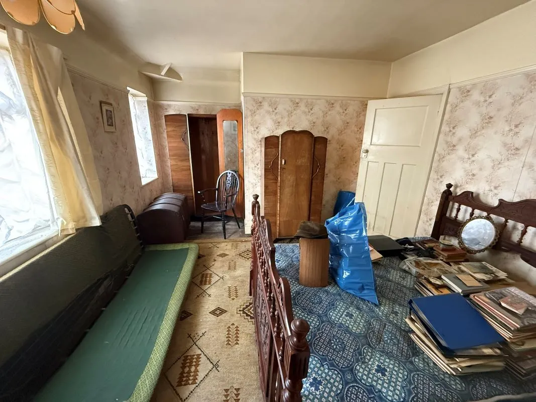 Newcastle, Staffordshire, ST5 9LG - Online Auctions