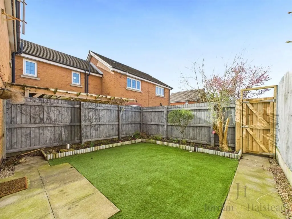 Helsby, Frodsham, Cheshire, WA6 0FF - Online Auctions