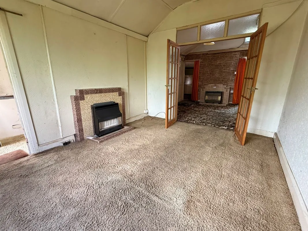 Wirral, Merseyside, CH46 6BG - Online Auctions