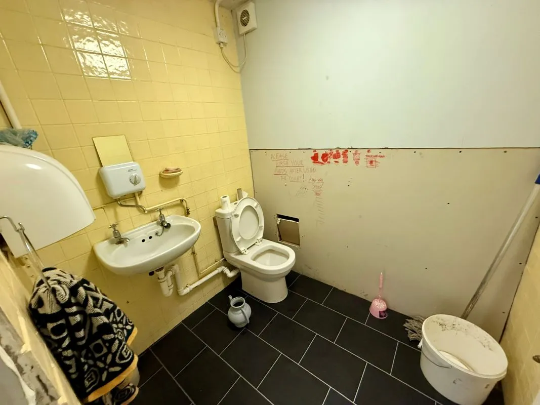 45 Church Street, Stoke-On-Trent, Staffordshire, ST4 1DQ - Online Auctions