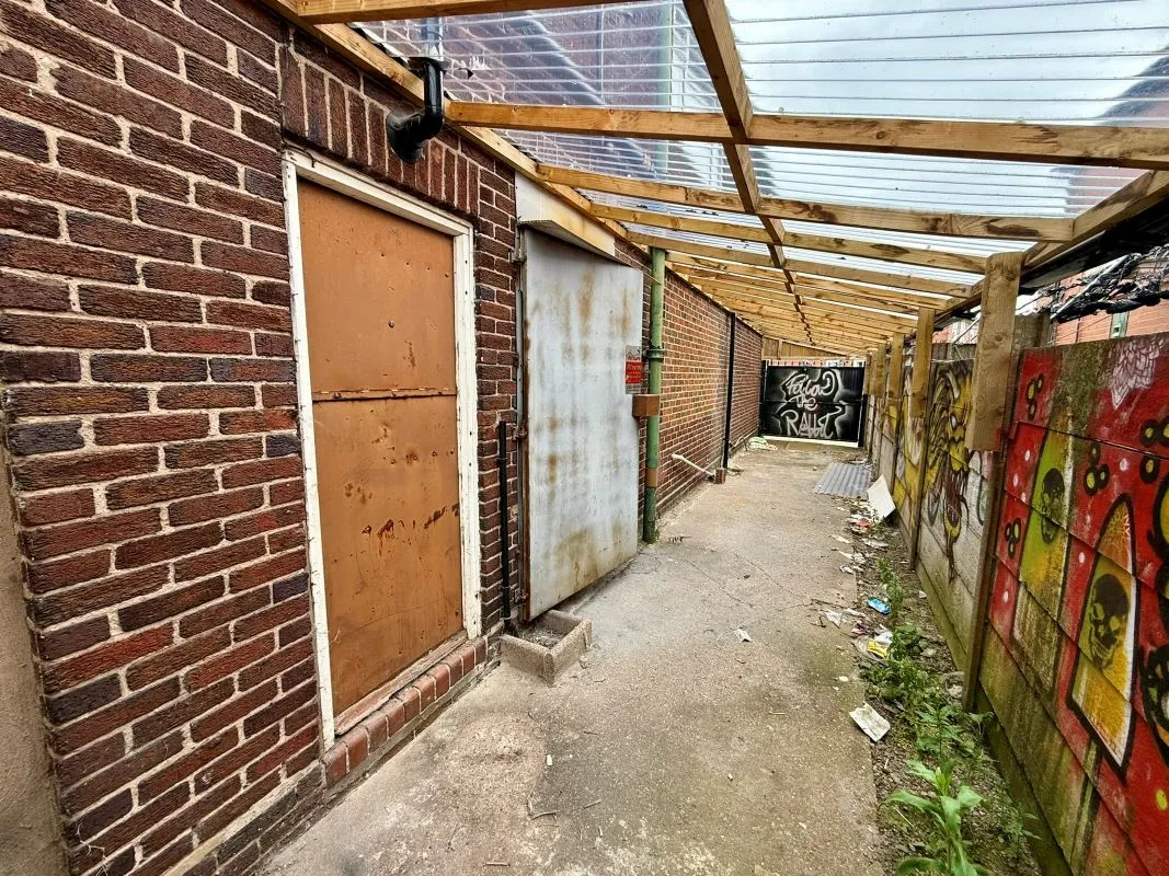 Stoke-On-Trent, Staffordshire, ST2 8DU - Online Auctions