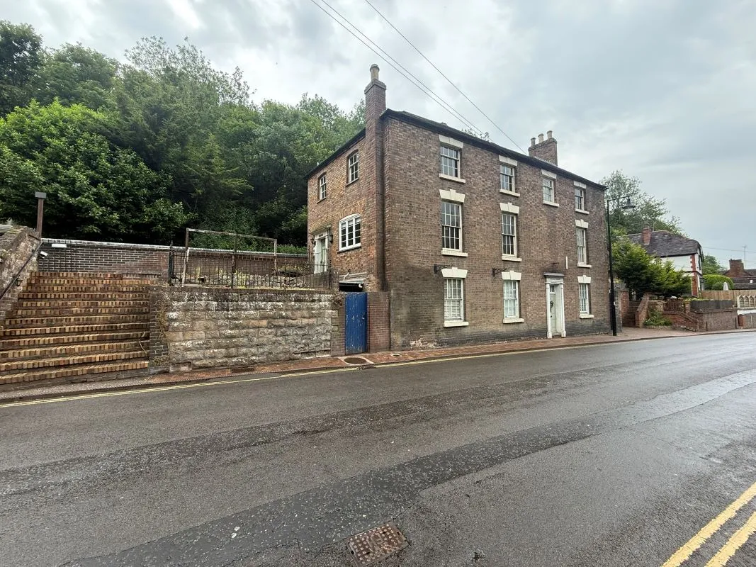 The Wharfage, Telford, Shropshire, TF8 7NH - Online Auctions