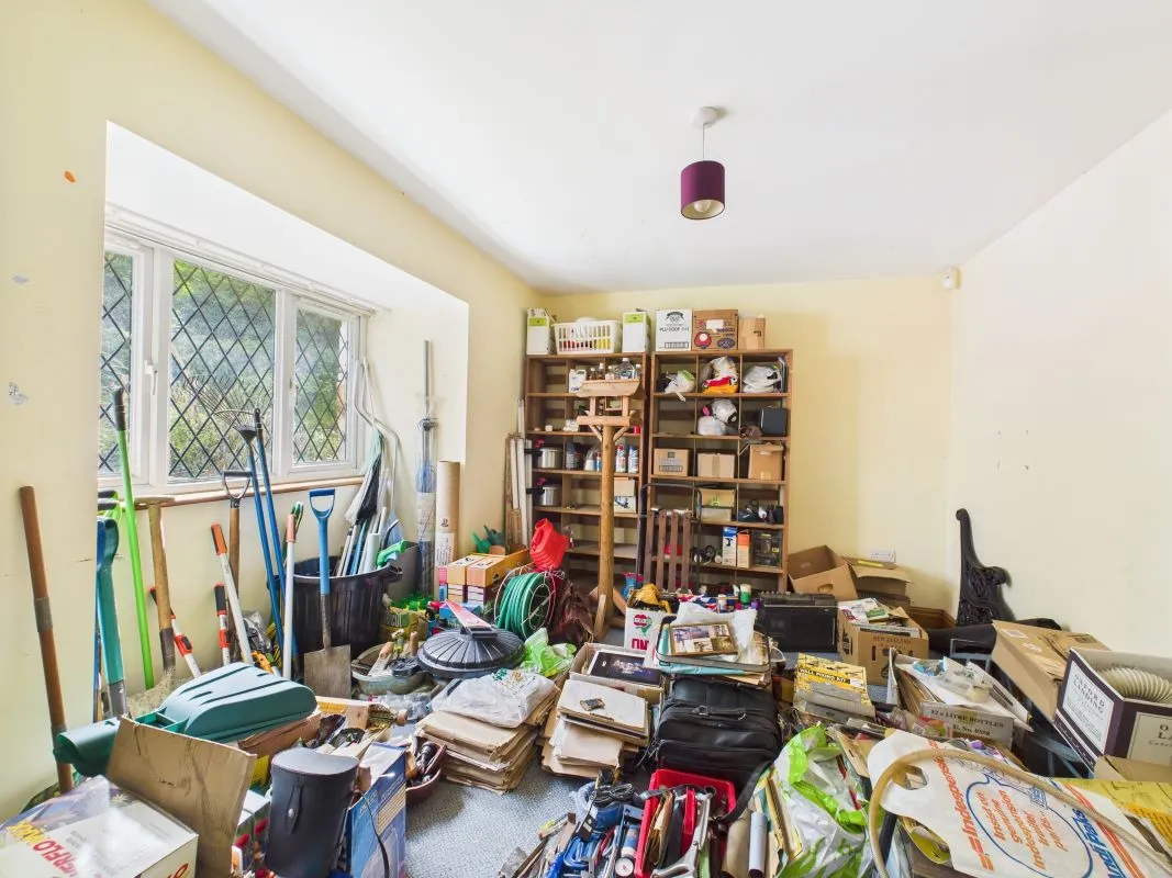 Grange Road, Holywell, Clwyd, CH8 8ST - Online Auctions