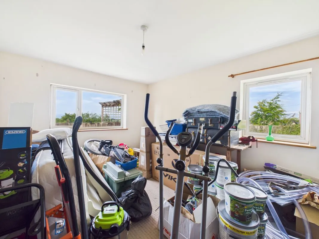 Grange Road, Holywell, Clwyd, CH8 8ST - Online Auctions