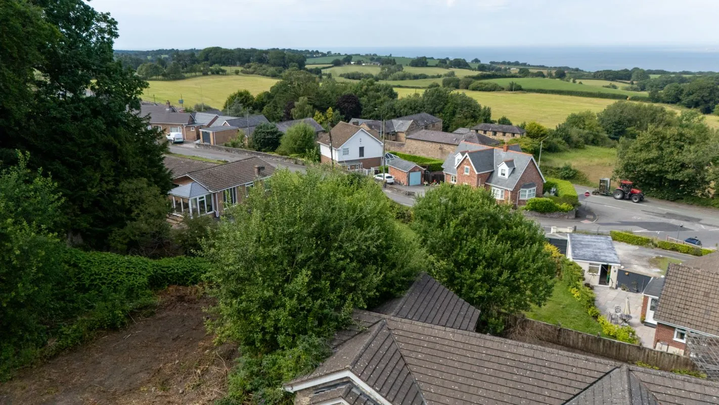 Grange Road, Holywell, Clwyd, CH8 8ST - Online Auctions