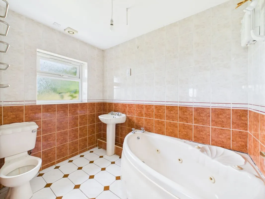 Grange Road, Holywell, Clwyd, CH8 8ST - Online Auctions