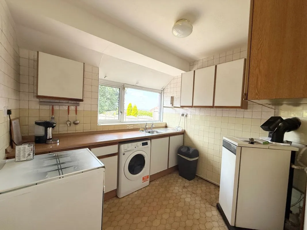 Stoke-On-Trent, Staffordshire, ST3 7ER - Online Auctions