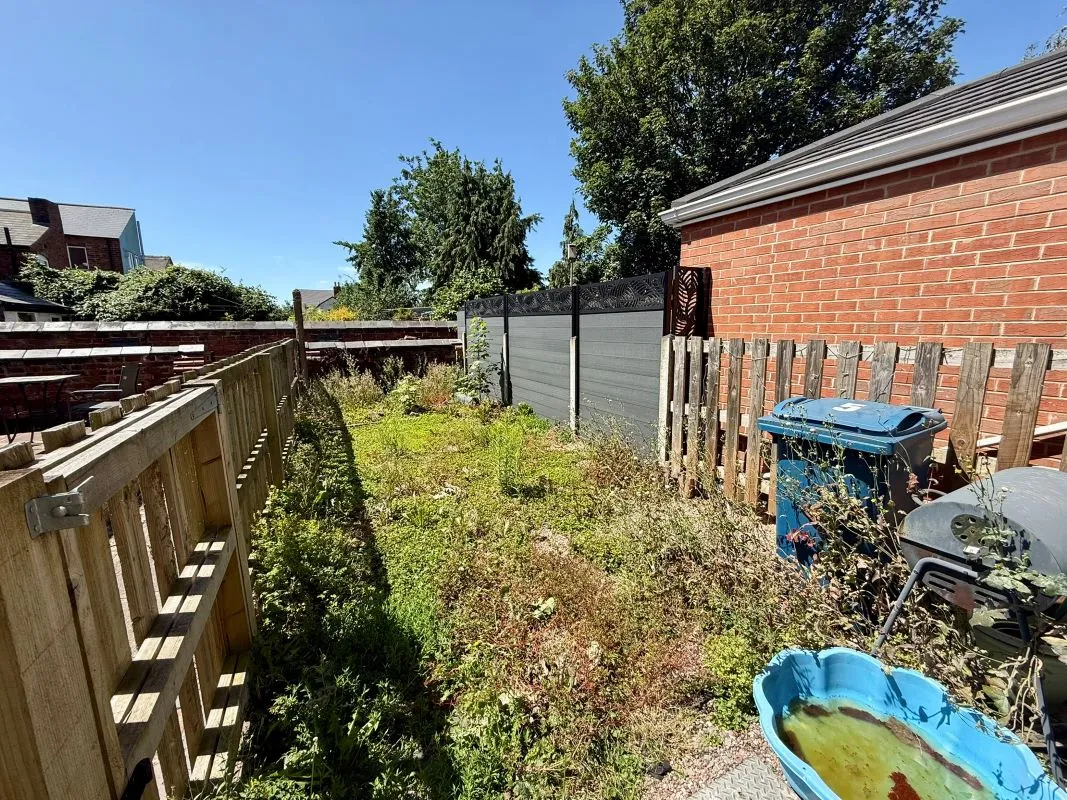 Stafford, Staffordshire, ST16 2RR - Online Auctions