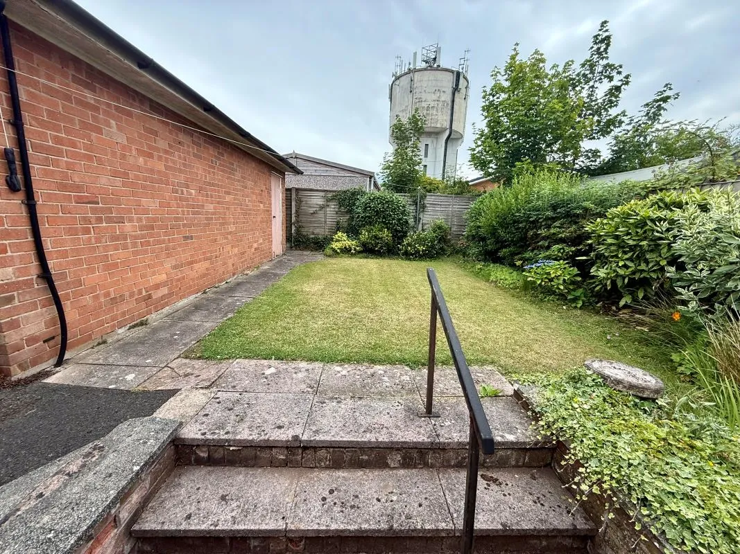 Market Drayton, Shropshire, TF9 3BH - Online Auctions