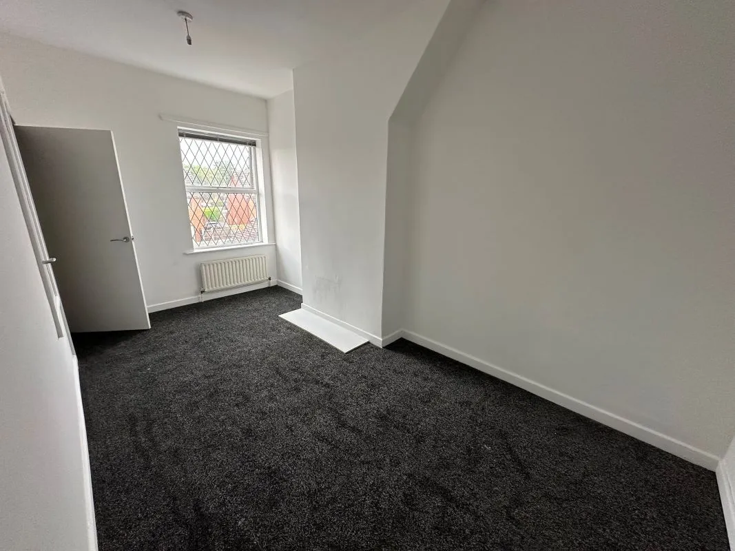 Stoke-On-Trent, Staffordshire, ST4 3LJ - Online Auctions