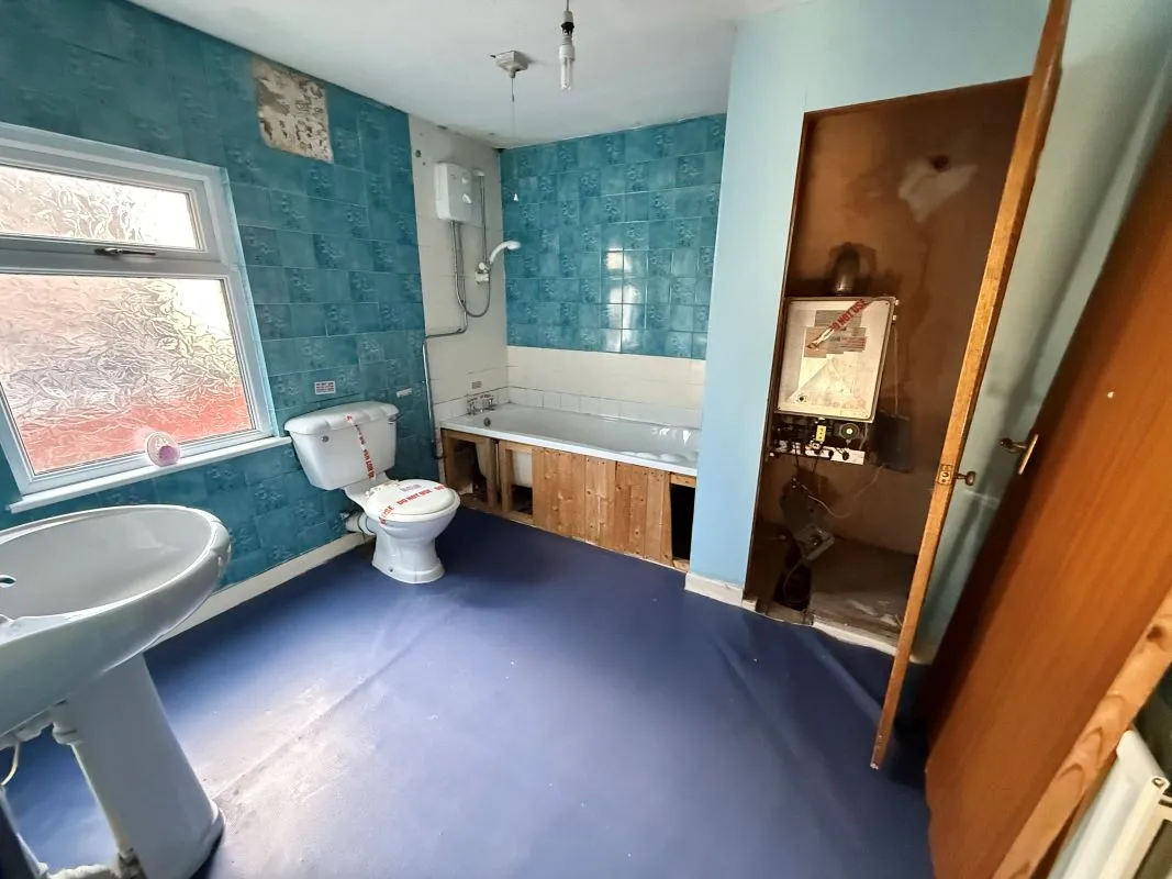 Birkenhead, Merseyside, CH41 9BY - Online Auctions