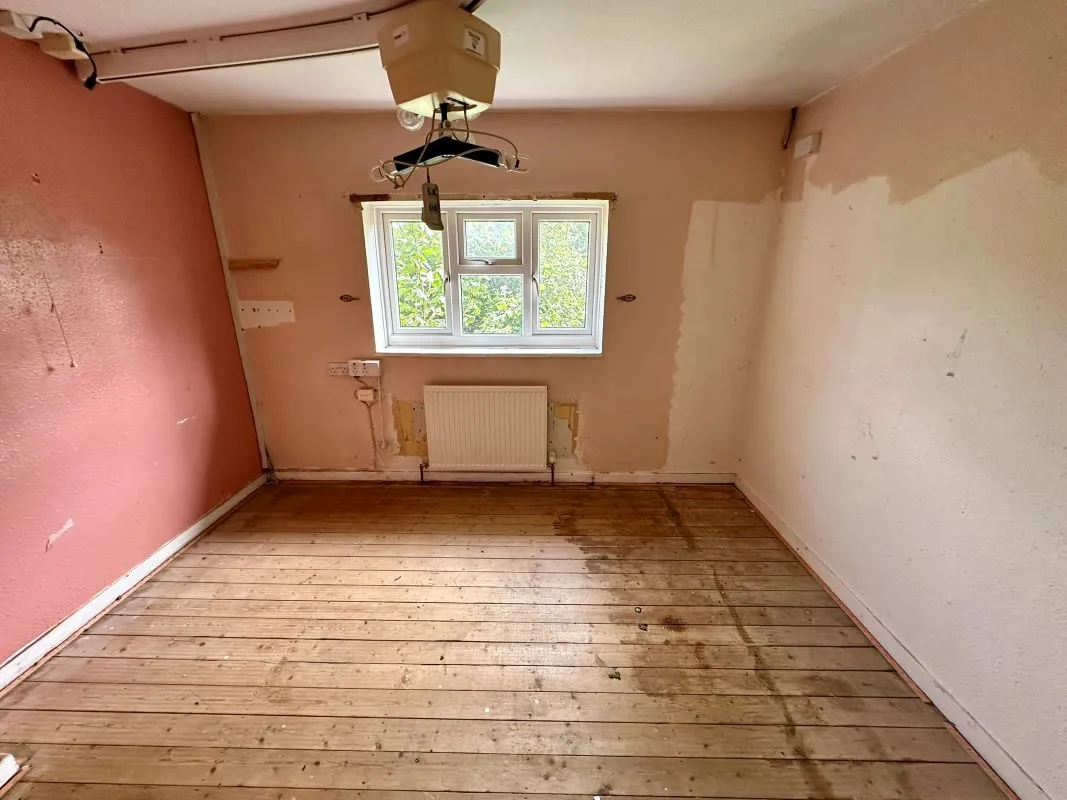 Shrewsbury, Shropshire, SY2 6LJ - Online Auctions