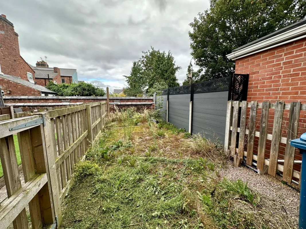 Stafford, Staffordshire, ST16 2RR - Online Auctions