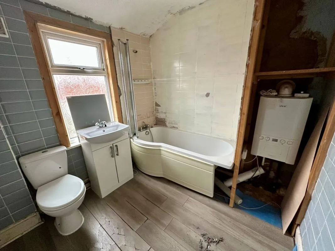 Wallasey, Merseyside, CH44 0DW - Online Auctions