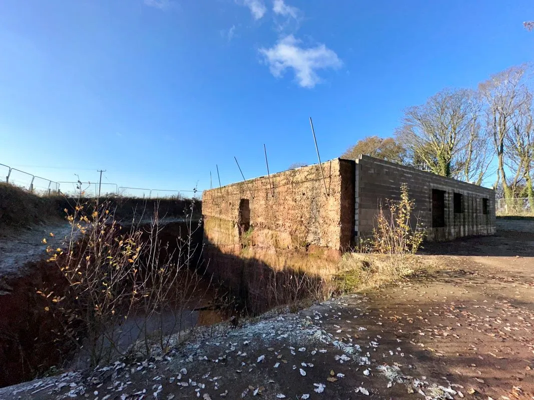 Ridley Reservoir, Merelake Road, Alsager, Staffordshire, ST7 1UF - Online Auctions