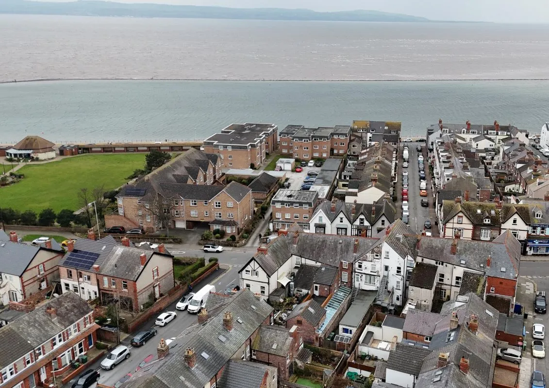 West Kirby, Wirral, Merseyside, CH48 0RB - Online Auctions