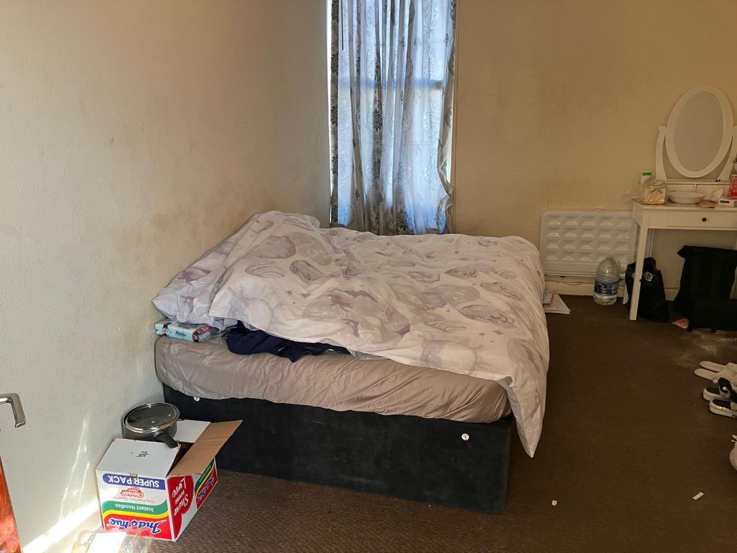 Ernest Road, Portsmouth, Hampshire, PO1 5RF - Online Auctions