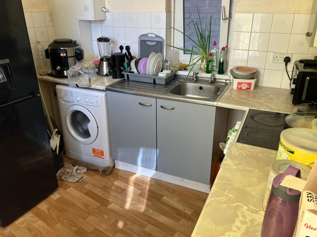Ernest Road, Portsmouth, Hampshire, PO1 5RF - Online Auctions