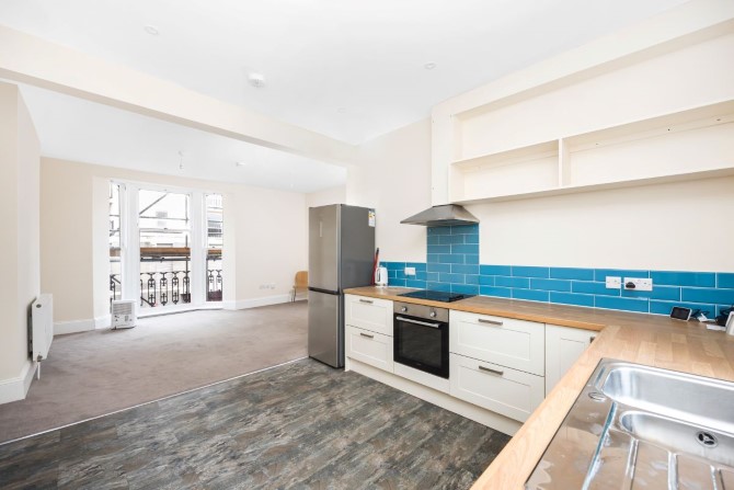 Property for Auction in Sussex & Hampshire - 12, Montpelier Road, Brighton