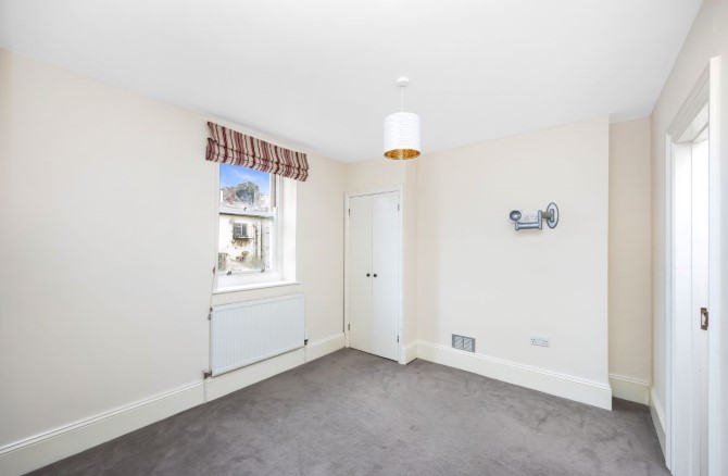 Property for Auction in Sussex & Hampshire - 12, Montpelier Road, Brighton