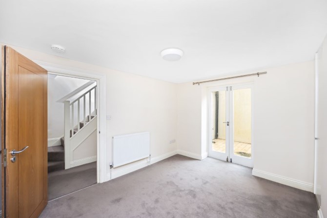 Property for Auction in Sussex & Hampshire - 12, Montpelier Road, Brighton