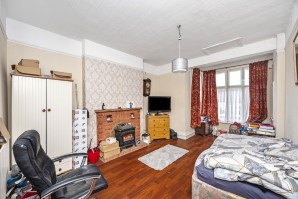 Property for Auction in Sussex & Hampshire - 3 Irvine Road, Littlehampton