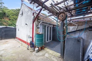 Property for Auction in Sussex & Hampshire - 3 Irvine Road, Littlehampton