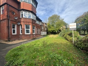 Property for Auction in Sussex & Hampshire - Flat 5 Oliver Court, 5 Spring Garden Lane, Gosport, Hampshire