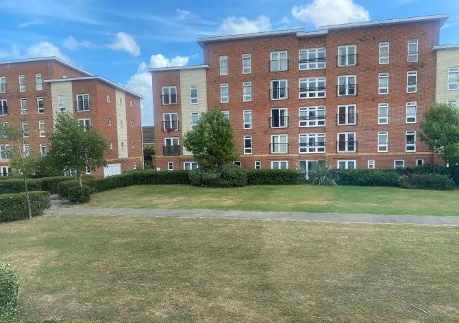 Property for Auction in Sussex & Hampshire - Flat 2, 32 Billys Copse, Havant, Hampshire