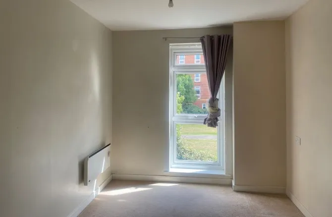 Property for Auction in Sussex & Hampshire - Flat 2, 32 Billys Copse, Havant, Hampshire