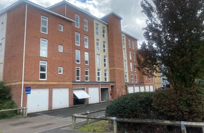 Property for Auction in Sussex & Hampshire - Flat 2, 32 Billys Copse, Havant, Hampshire