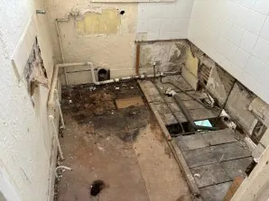 Property for Auction in Sussex & Hampshire - First Floor Flat, 144 Laburnum Grove, Portsmouth, City of Portsmouth